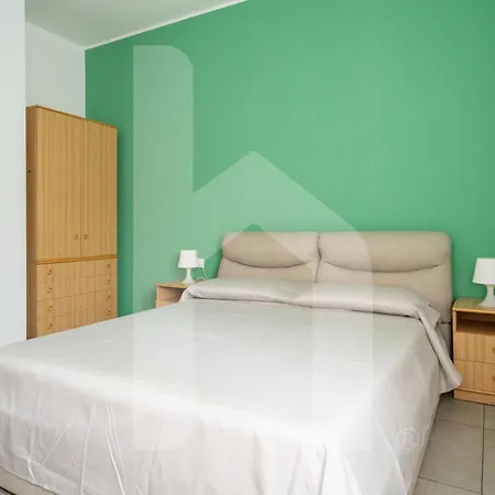 Homiday - Rosy * Pineto