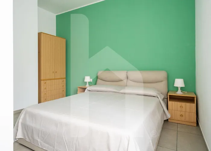 Homiday - Rosy * Pineto